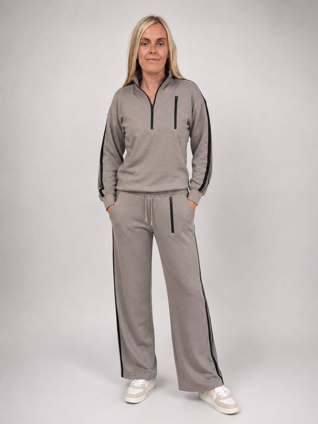 The Monaco Contrast Tracksuit - dark grey