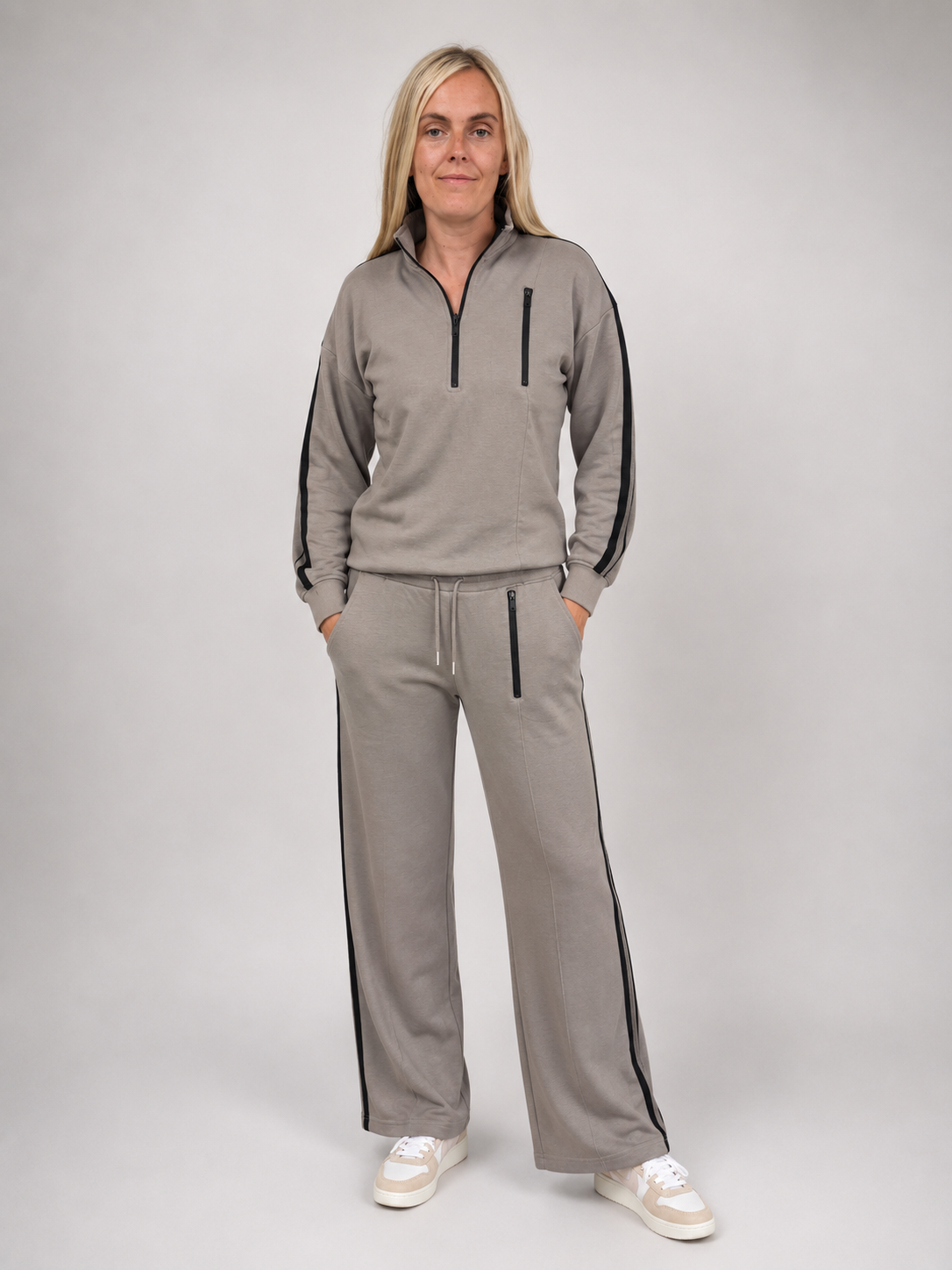 The Monaco Contrast Tracksuit - dark grey