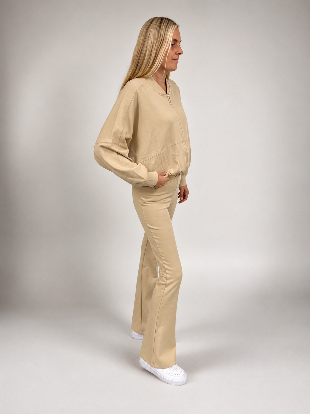 KALÉA Luxe Zip Flare Tracksuit – beige