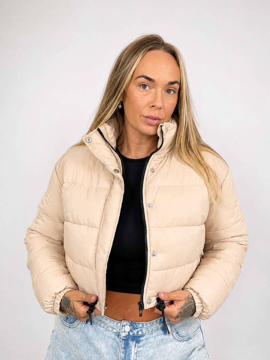 The KALÉA Luxe Cropped Puffer Jacket- BEIGE
