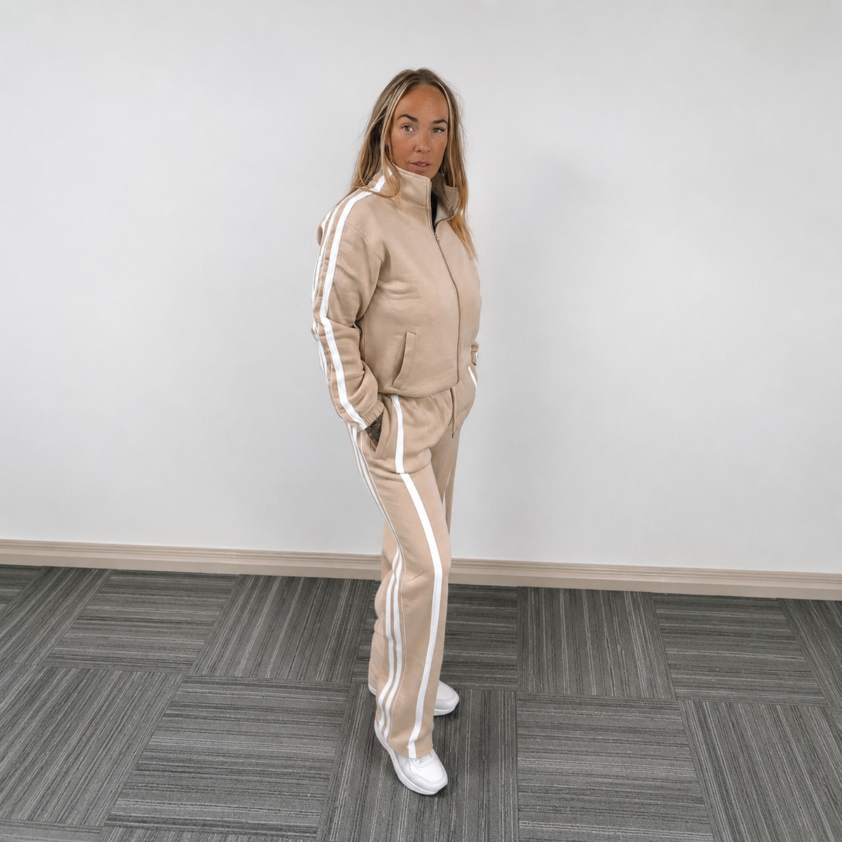 KALÉA oversized tracksuit -beige