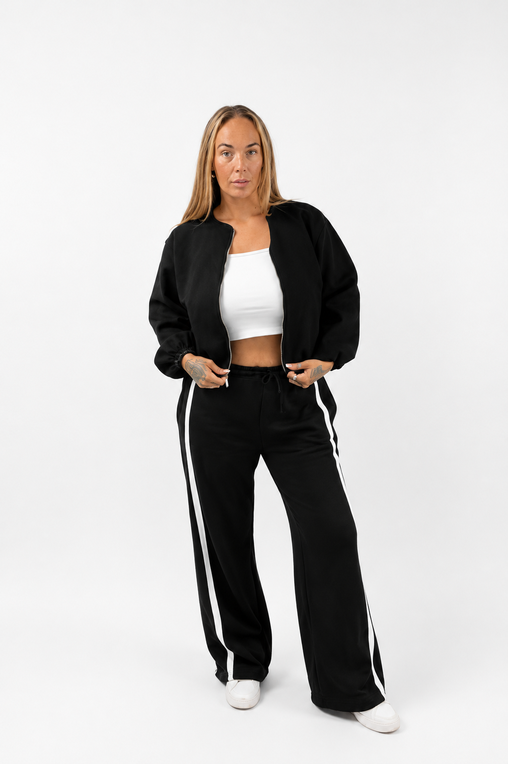 KALÉA bomber jacket -black